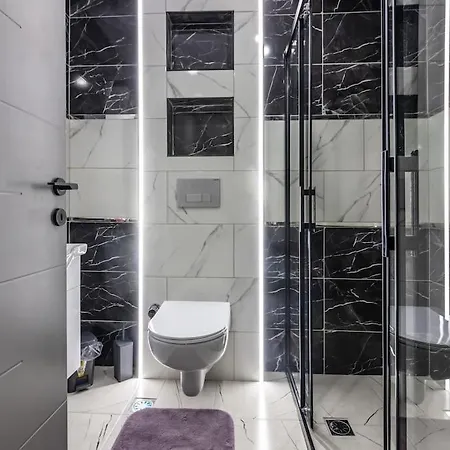 Apartment 1-kaleici Ve Markantalya'ya Yakin Bueyuek Ev Antalya